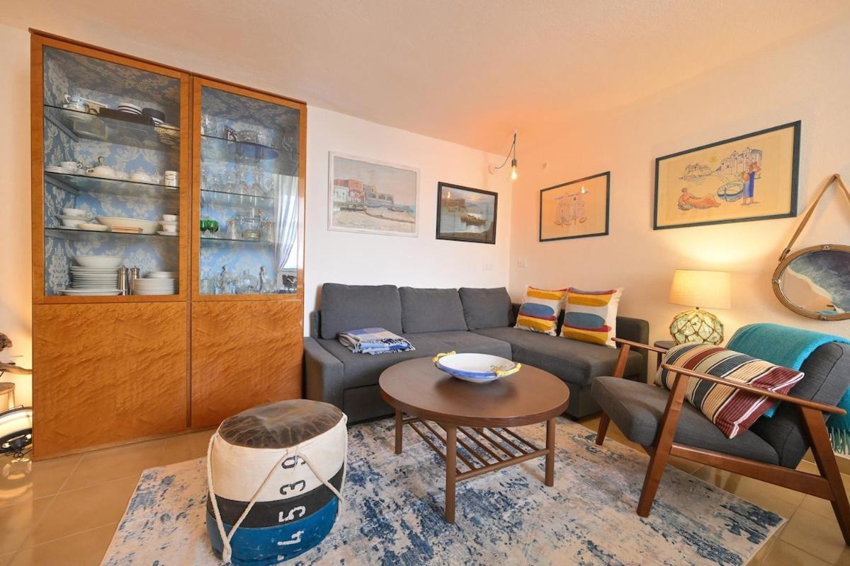 Beach House Isquia Exterior foto